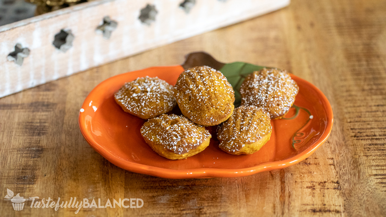 Pumpkin Spiced Madeleine Cookies