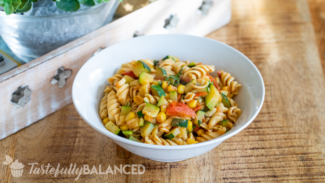 Chickpea Pasta with Zuchinni and Corn